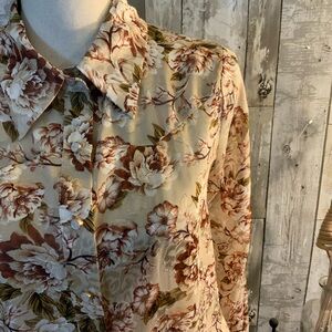 Sterling & Stitch sheer metallic thread western pearl button down. Size M